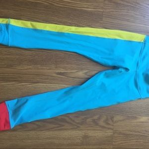 RARE, LIKE NEW lululemon color block tight